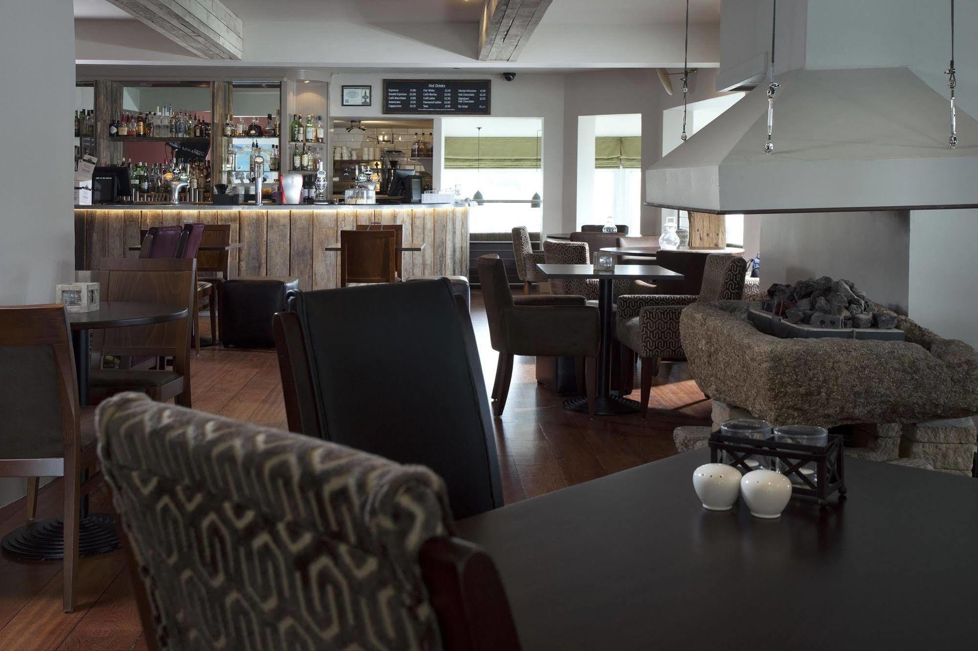 Pedn-Olva Hotel เซนต์ไอฟส์ ภายนอก รูปภาพ
